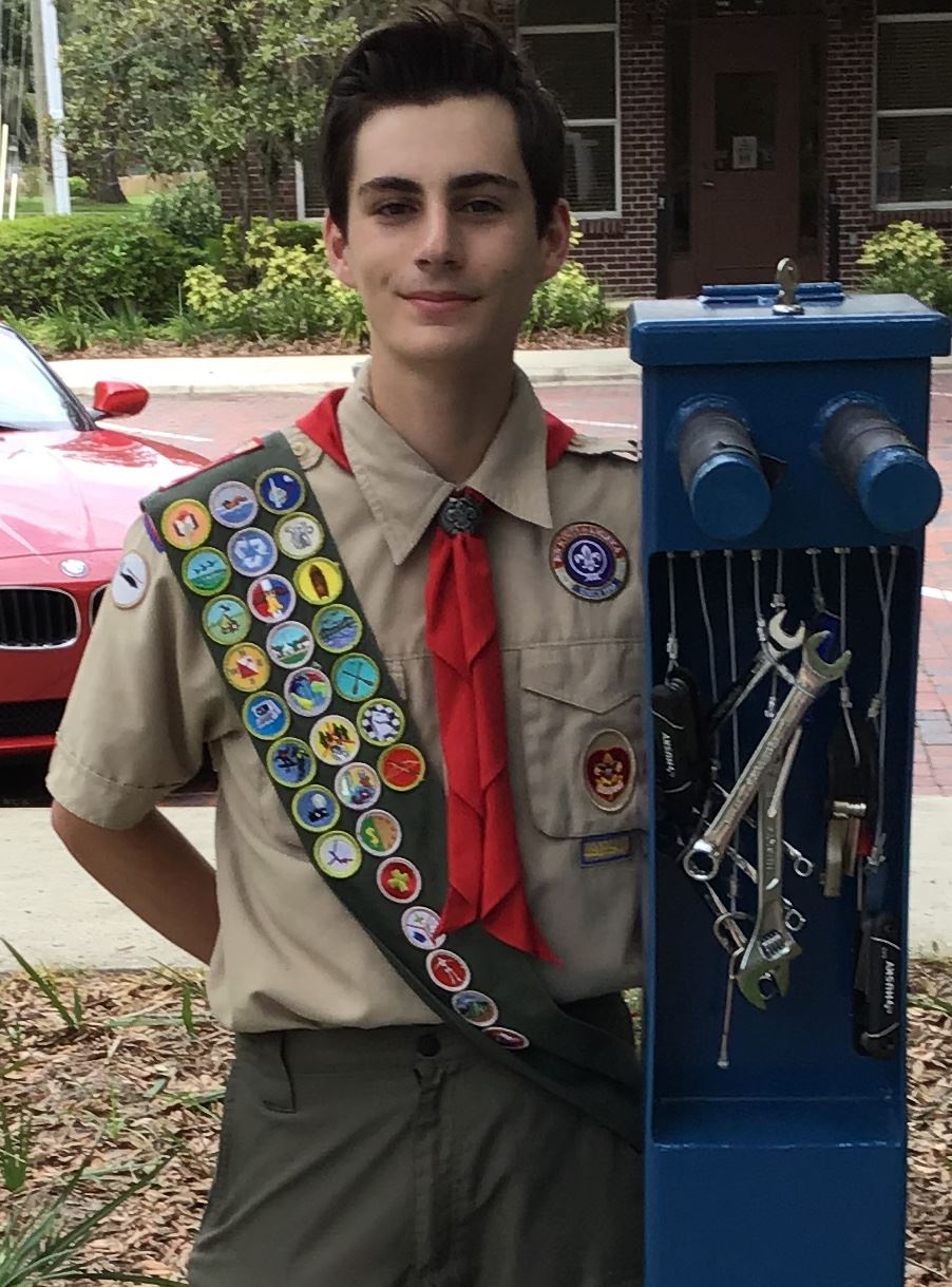 Max with all tool station close up